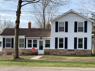 330 E James St, Lawrence, MI, 49064