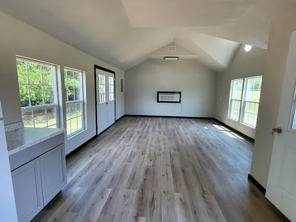 Multi-unit rental portfolio off Basin Rd