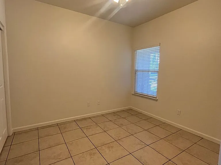 1807 E Harter Ct — Photo 18