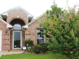 8832 Fayetteville Dr, Fort Worth, TX 76244