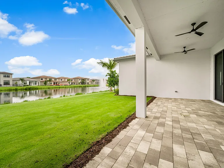 20262 Rosewood Garden Way — Photo 48