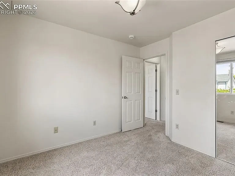 8049 Cooper River Dr — Photo 11