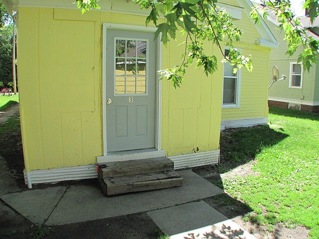Private entryway