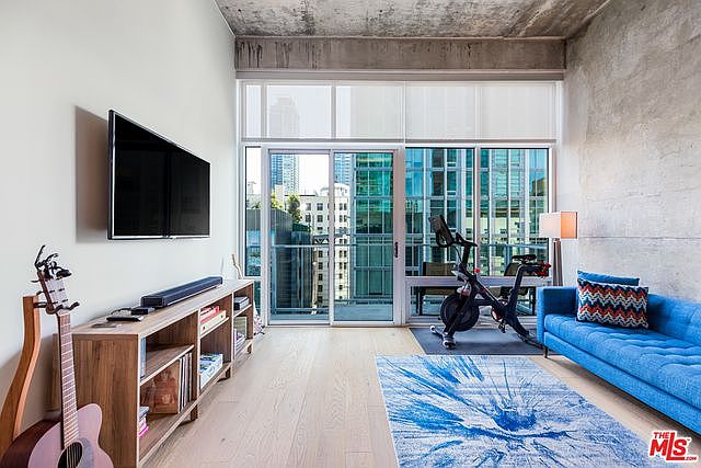 1st image of 645 W 9th St APT 723