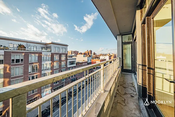 Rented by Nooklyn NYC LLC | media 94