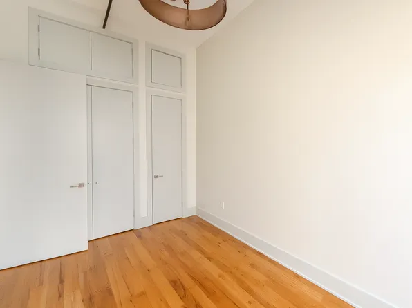 255 Mc Kibbin Street image 3 of 4