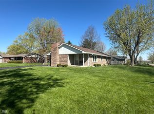 1020 Cottonwood Dr, Columbus, IN 47203