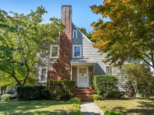 15 Allen Ave, Newton, MA 02468