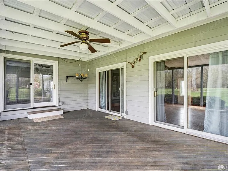 1970 Greenbriar Rd — Photo 32