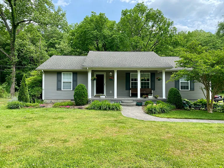 8012 Old Springfield Pike — Photo 3