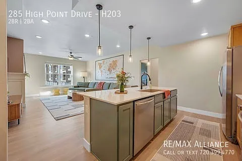 285 High Point Dr #H-203 — Photo 9
