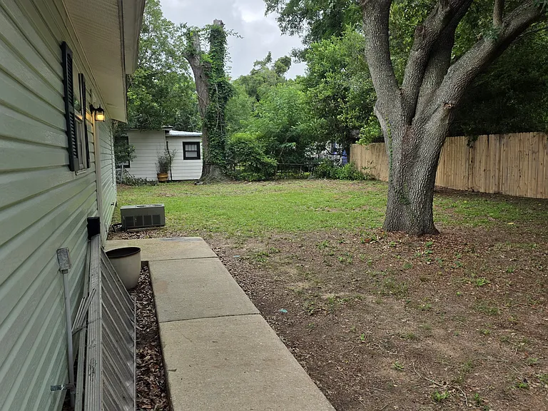 226 Carys Ln — Photo 21