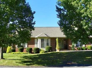 525 Carriage Dr, Beckley, WV 25801