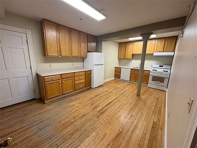 96 Hammond St #321 — Photo 6