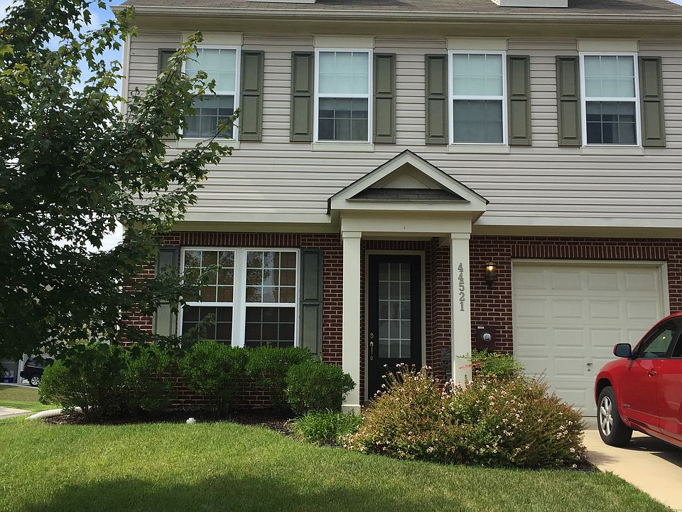 1st image of 44521 Gray Wolf St