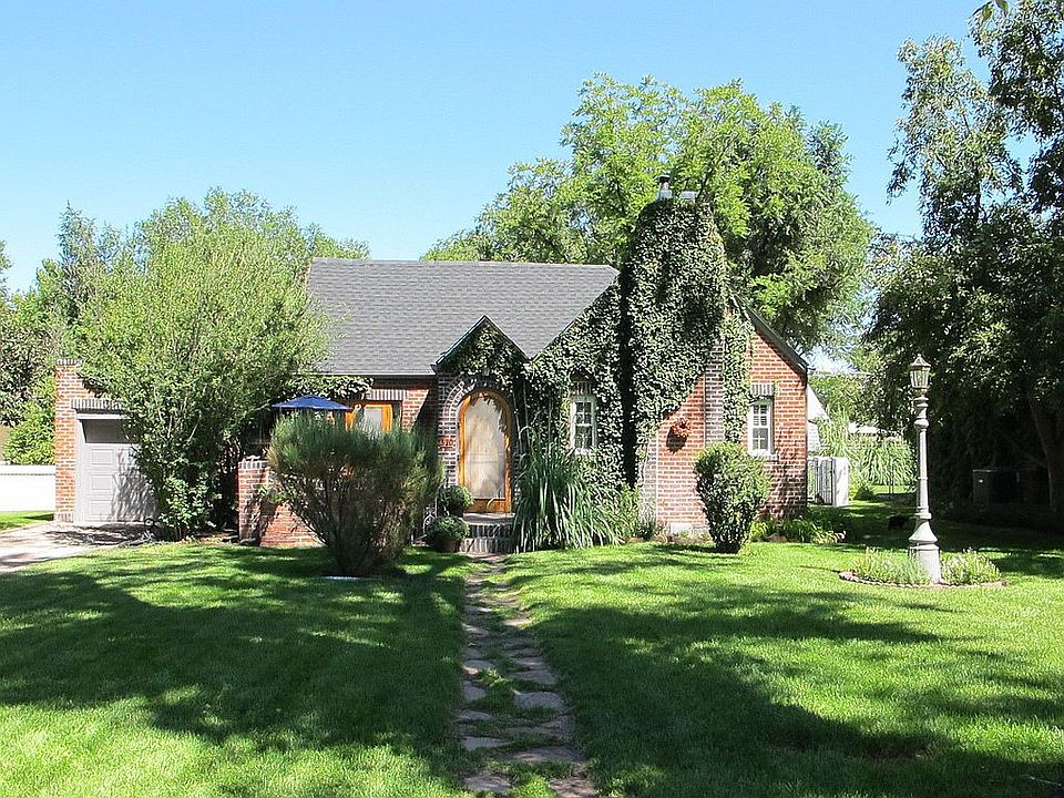 1st image of 320 Grace Ave