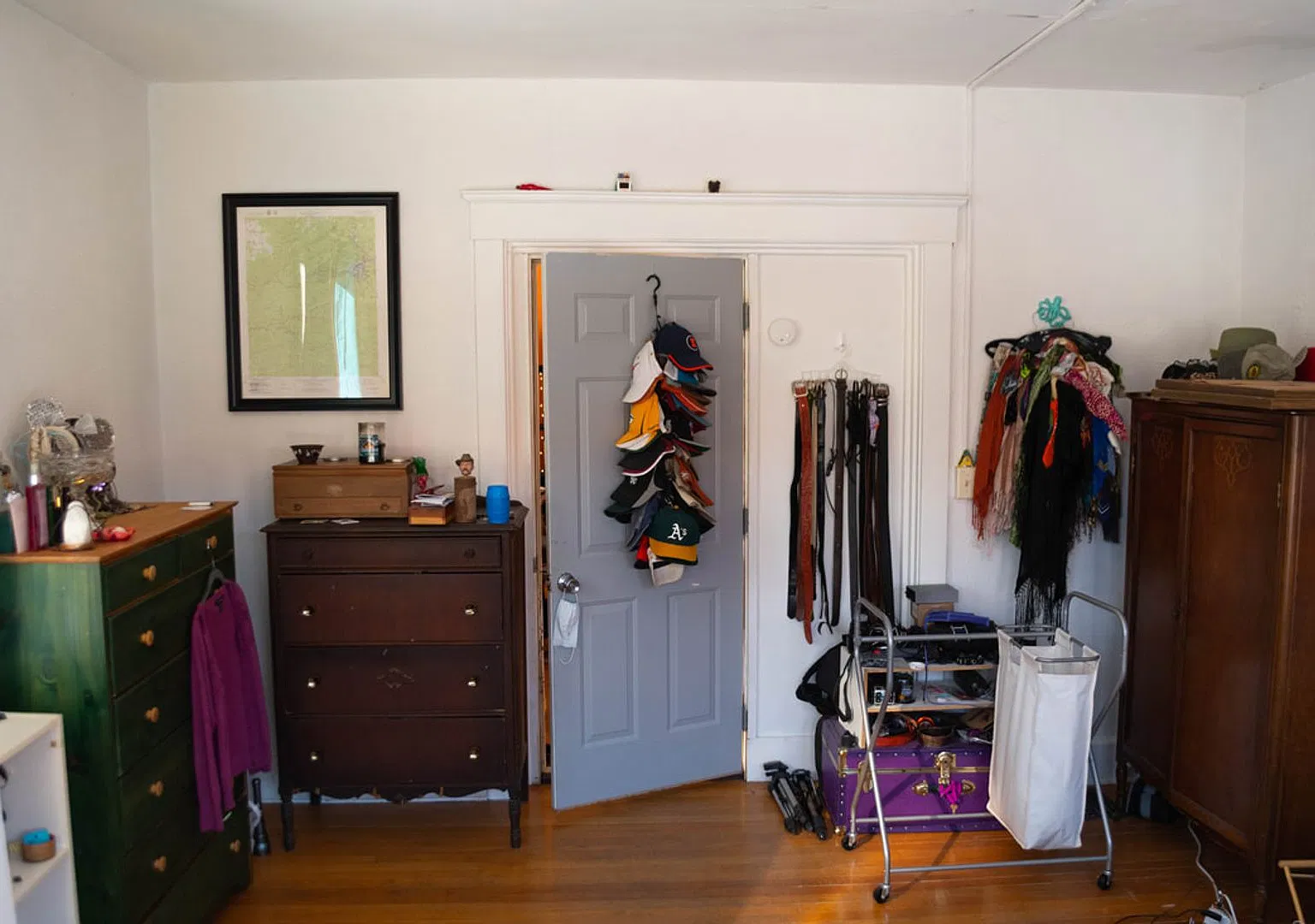 Huge sunny vintage 4bedroom apartment — Photo 3
