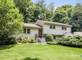 16 Sherwood Road, Ridgefield, CT 06877