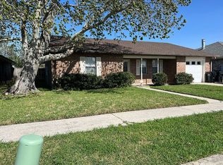 7651 Wave Dr, New Orleans, LA 70128