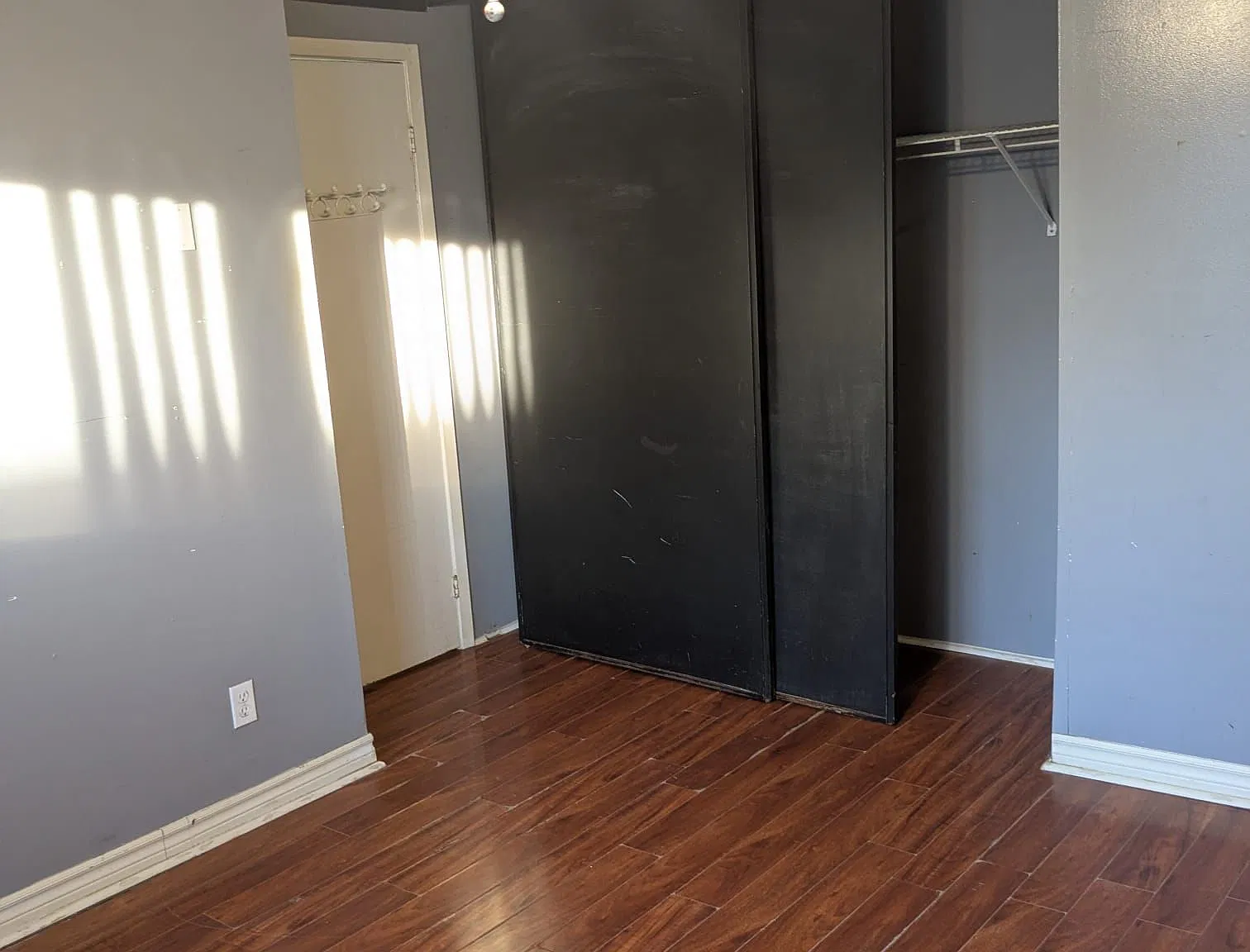5 bed, $2,900 — Photo 2