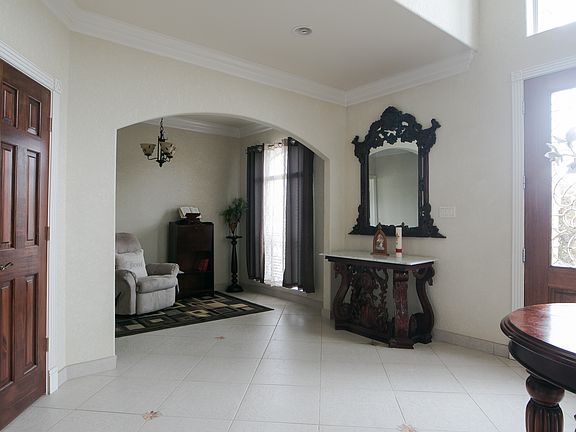 4th image of 5819 Grande Gables Dr