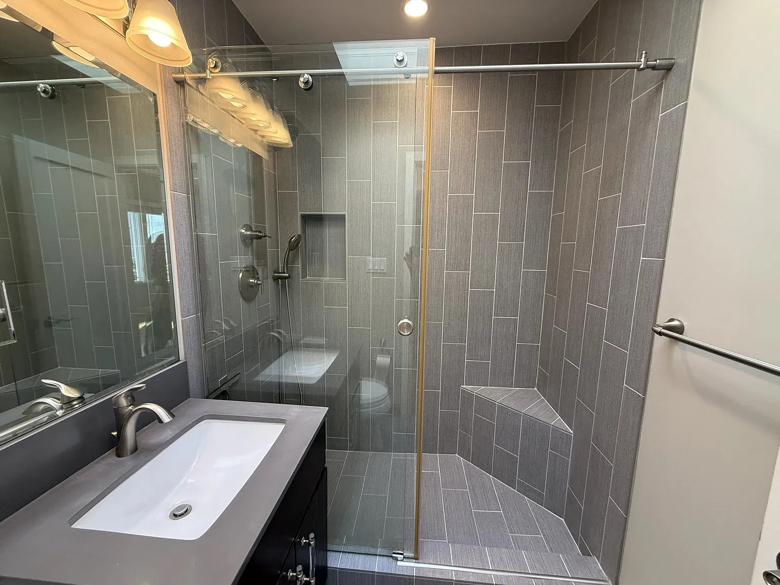 1 bed, 650 sqft, $4,995 — Photo 3