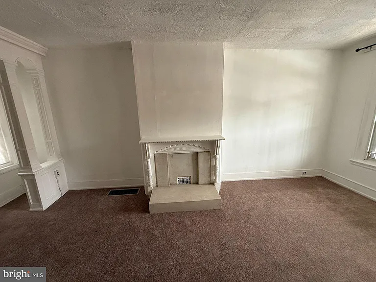 4216 Wyalusing Ave — Photo 8