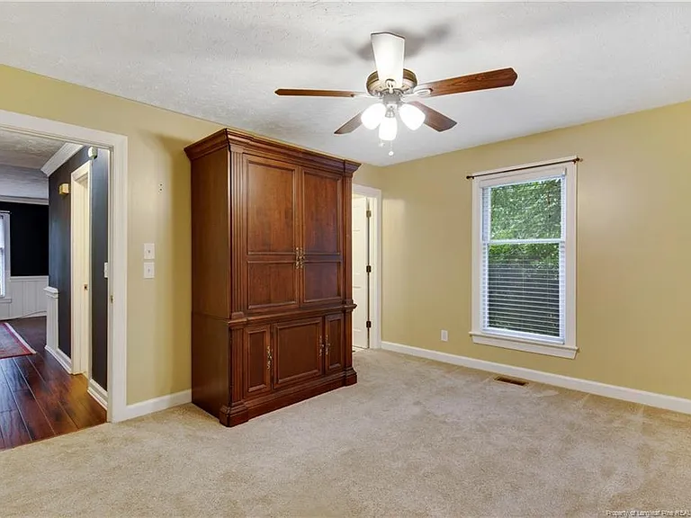 405 Bannerman Ct — Photo 24