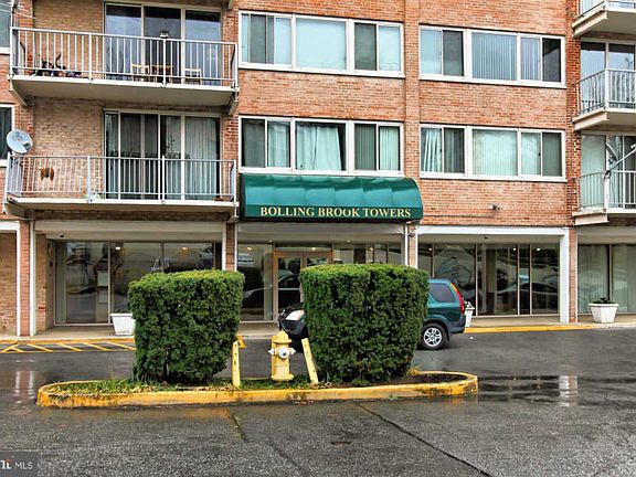 3rd image of 4520 King St APT 503
