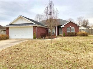 281 Stein St, Centerton, AR 72719