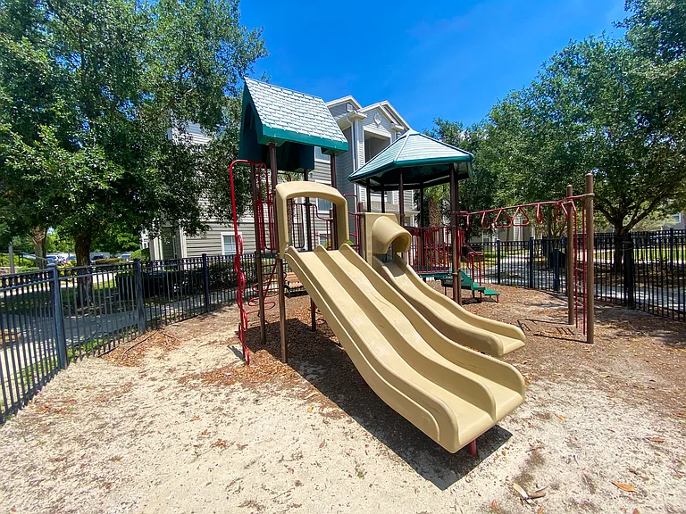 Westgate Apartments — Photo 6