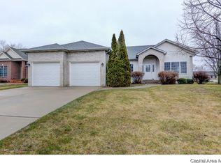 240 Gray Ct, Springfield, IL 62711