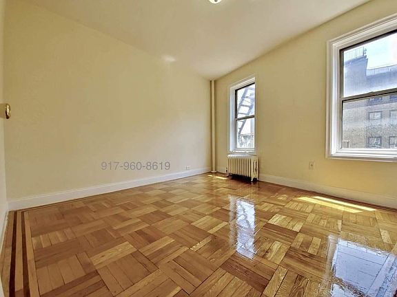 3rd image of 1222 Morris Ave #A2