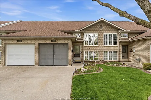 1022 Lexington Cir Photo 1