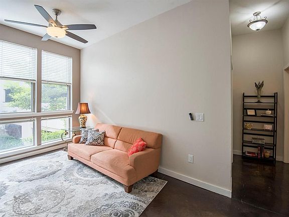 2nd image of 201 W Lancaster Ave Unit 212