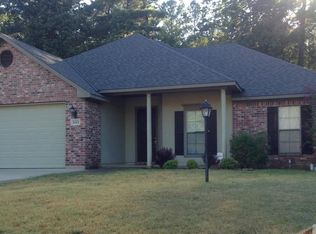 1112 Pelican Creek Dr, Shreveport, LA 71106