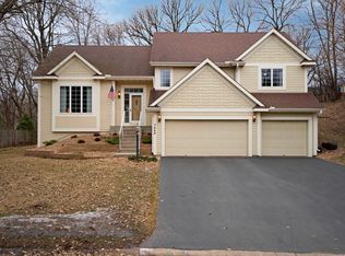 7448 Hidden Valley Ln S, Cottage Grove, MN 55016