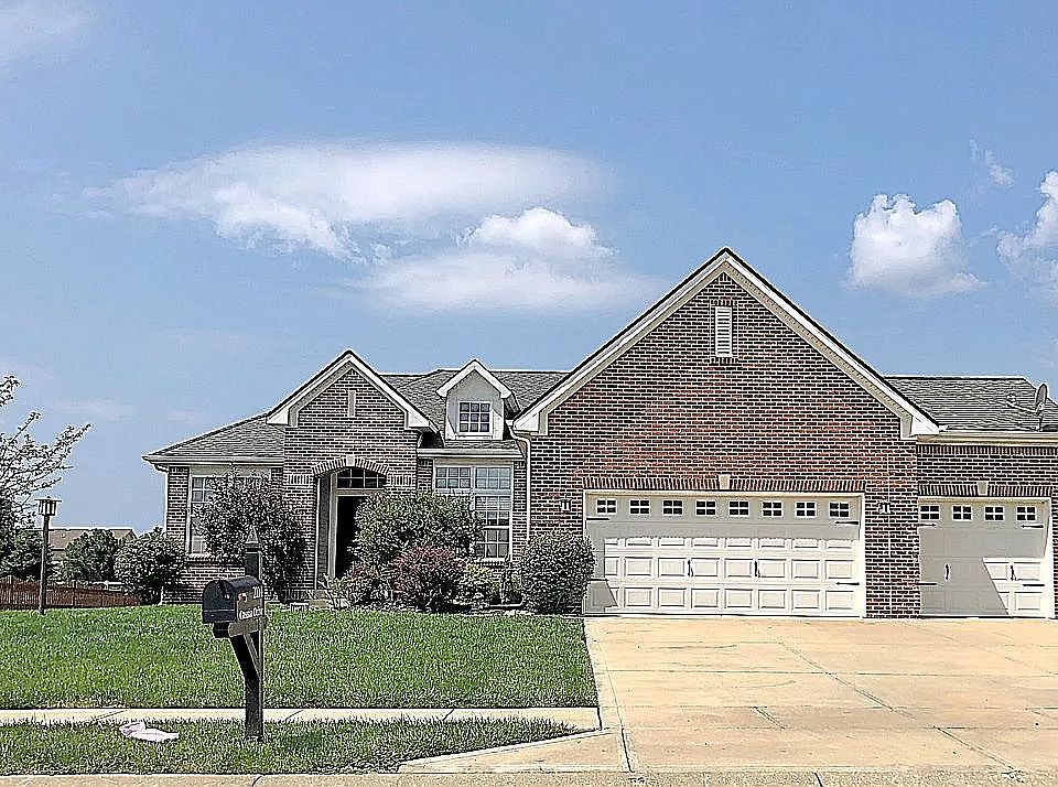 1st image of 2114 Cassia Dr