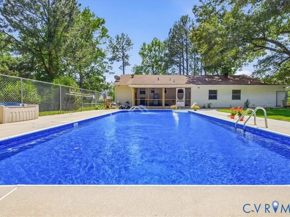 404 Bermuda Hundred Rd, Chester, VA 23836