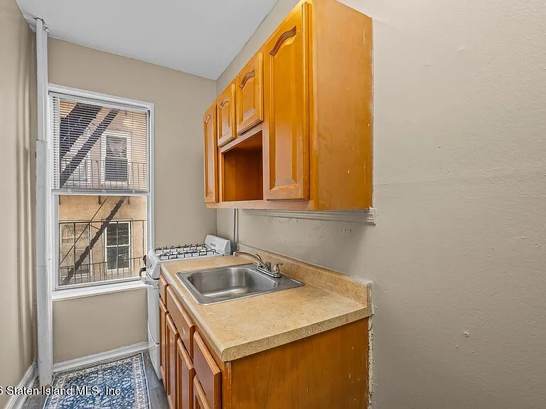 37 Avon Pl #4C — Photo 21
