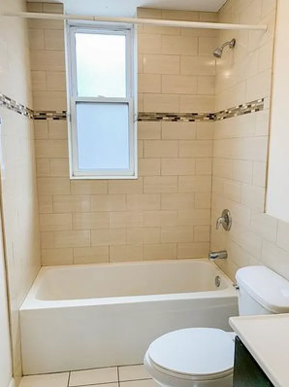 2 bed, 740 sqft, $2,995 — Photo 3