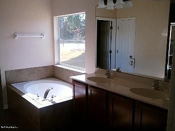 5th image of 4750 Sherman Hills Pkwy