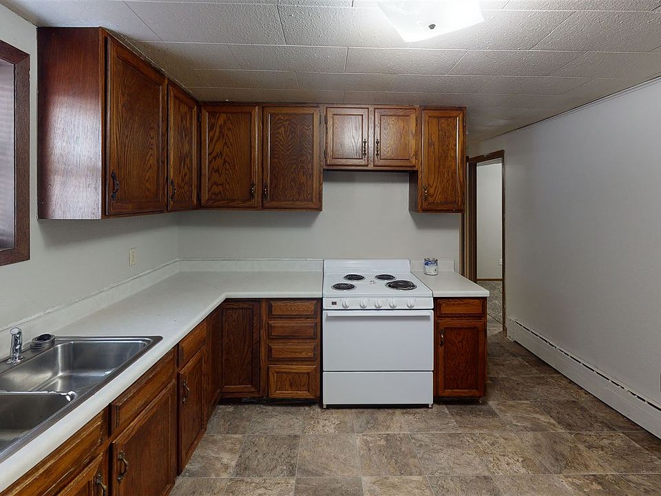 4065-Third-St-NE-Kitchen