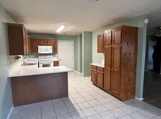 644 Johnson St, Marshfield, MO 65706