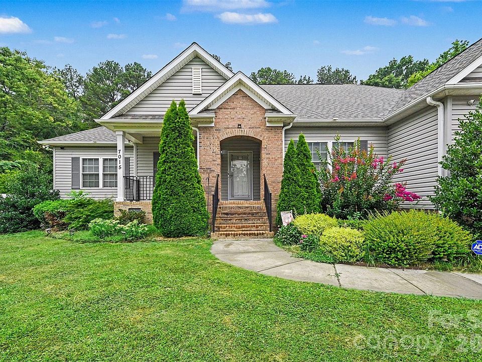 1st image of 7015 Mount Holly Huntersville Rd #8