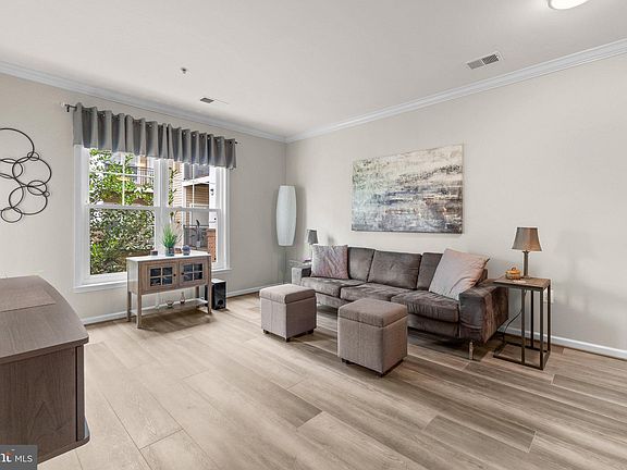 5th image of 3830 Lightfoot St Unit 227