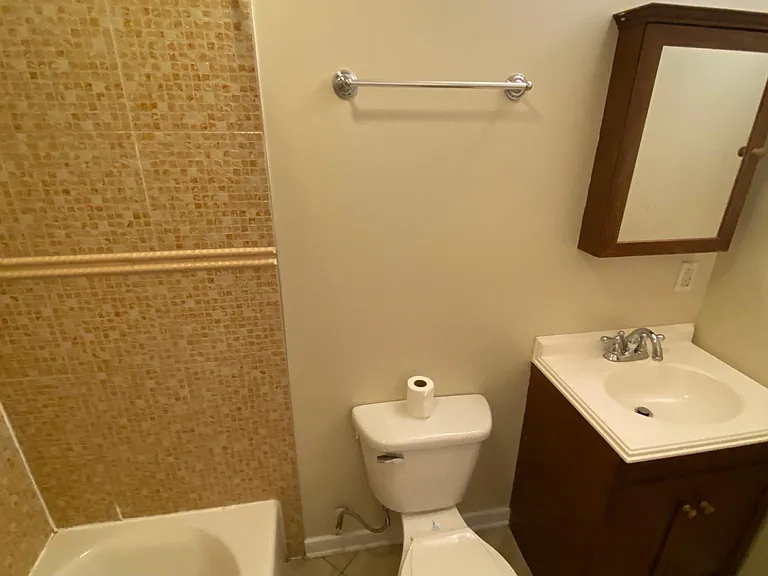 1512 W Cary St — Photo 9