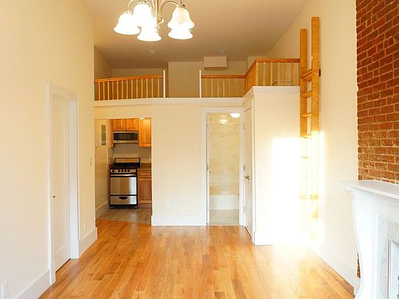 4th image of 39 W 75th St APT 4F