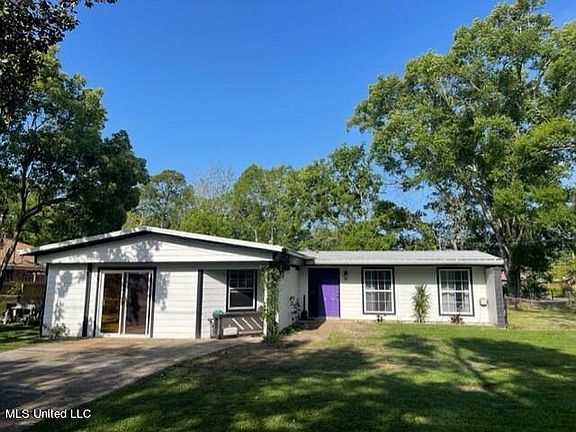 2nd image of 324 S Seal Ave