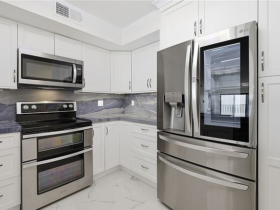 5th image of 2636 Ocean Dr APT 506